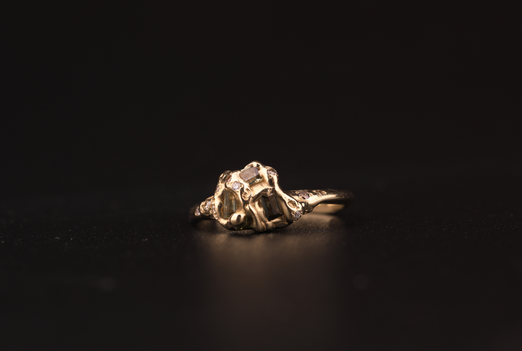 Forest Green Sapphire & Diamond Sunken Treasure Ring