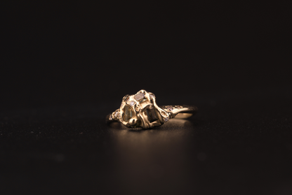 Forest Green Sapphire & Diamond Sunken Treasure Ring