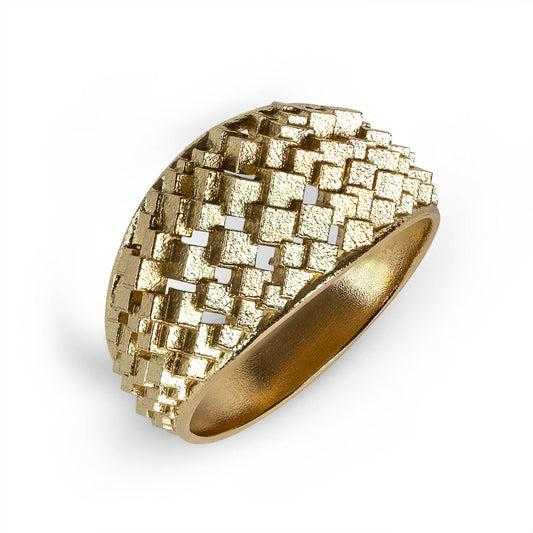 Tapered Asymetric Cube Ring