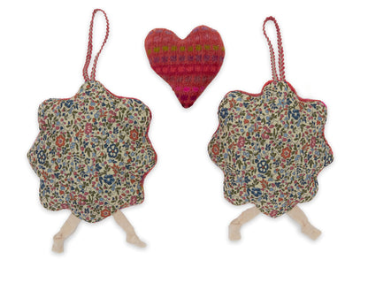 Spindle Berry Sheep Pair & Matching Lavender Heart